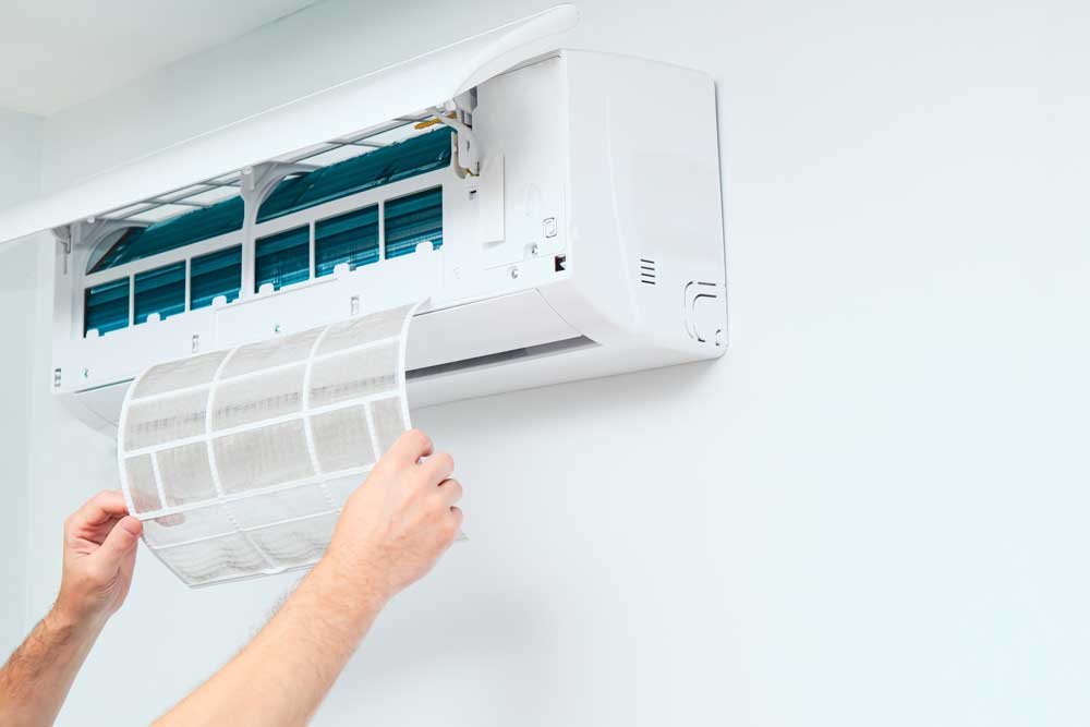 Air Conditioner Maintenance cleaning split air conditioner